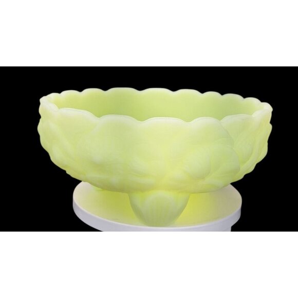 Vintage Fenton Custard Uranium Glass Footed Bowl Water Lilies Scalloped Satin - Picture 10 of 13
